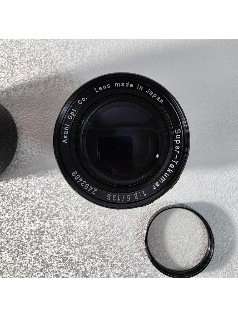 Asahi Pentax Super Takumar 135mm f/3.5 M42 Lens w/ Case & Cap